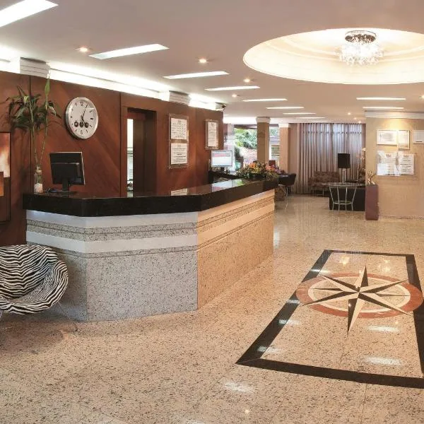 Lira Hotel, hotel v destinaci Curitiba