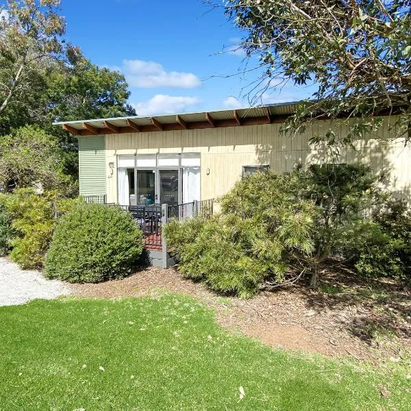 Phillip Island Villa - Phillip Island Resort, Hotel in Cowes