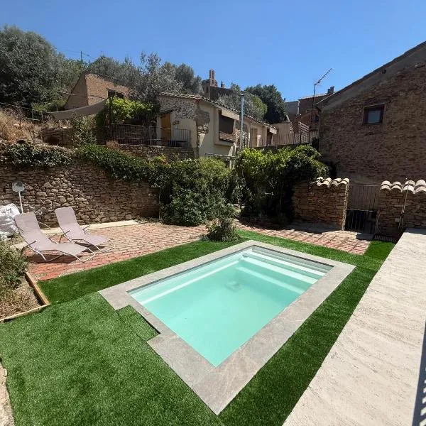 Casa acollidora i familiar amb barbacoa i piscina, ξενοδοχείο σε Ager