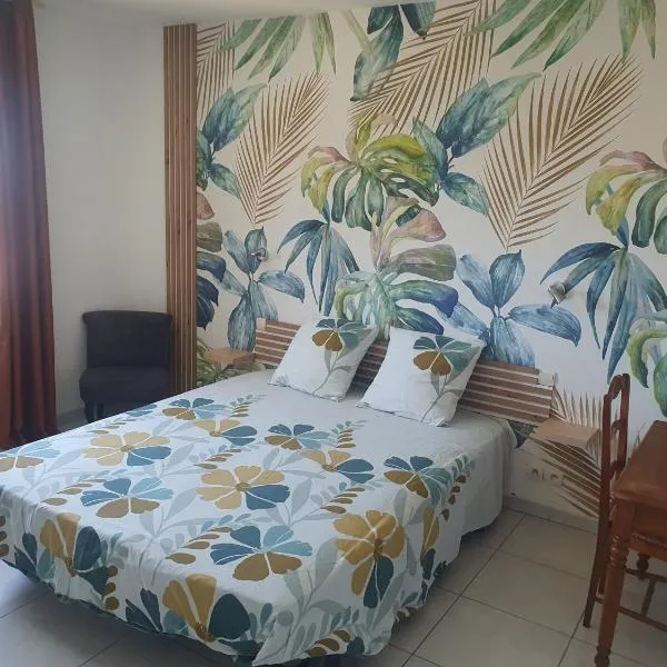 Chez DavSon, hotel in Cers
