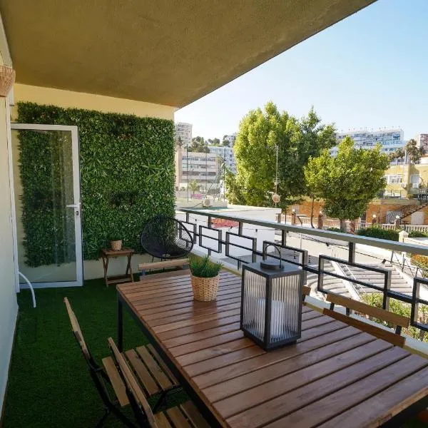 Mediterranean Soul House Beach & Pool, מלון בטורמולינוס