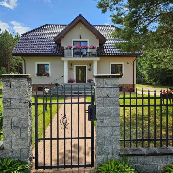 Agroturystyka Pod Sosnami w Atenach, hotel u gradu Nowinka