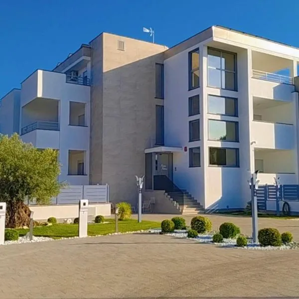 Pierre Palace, hotel in Isola Sacra
