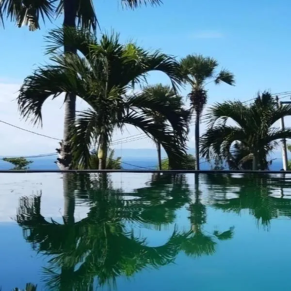 Frangipani Inn & Restaurant, hotell i Seraya