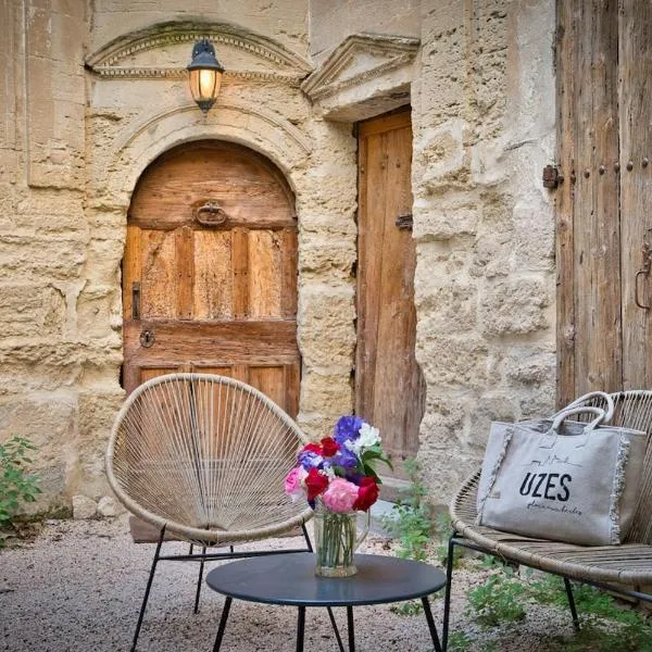 La Maison Comte Charm & History in Uzès, hotel i Uzès
