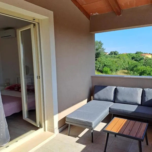 Apartment Lucia, viešbutis mieste Marčana