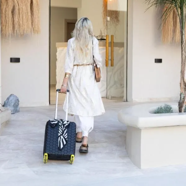 MaDaM Essence, hotel in Nei Poroi