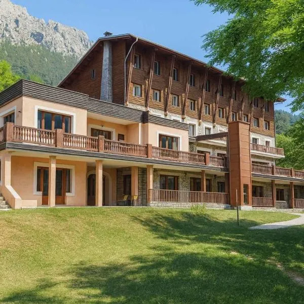 Auberge de jeunesse HI Valdeblore - Le Chalet, ξενοδοχείο σε Valdeblore