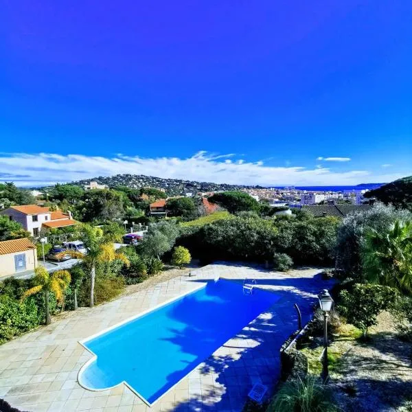 Le Provençal, Terrasse privée, Piscine 4 pers، فندق في سانت ماكسيم