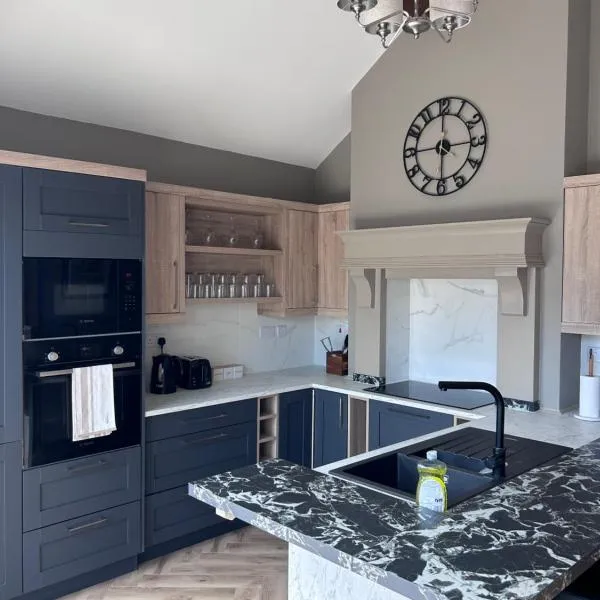 Creagh Road House, hotell i Ballinrobe