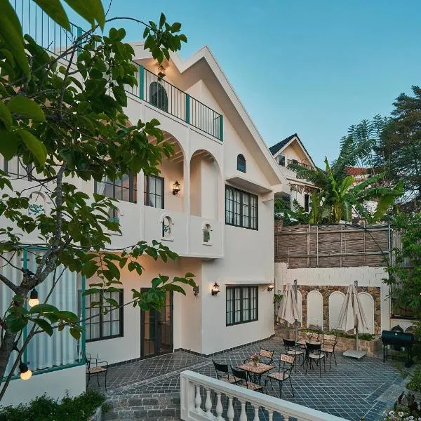 Casa Villa - charming symphony in Dalat center: Dalat şehrinde bir otel
