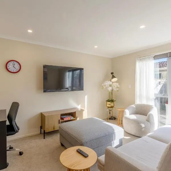Cute 2-bedroom city apartment in Whanganui, hotel v destinaci Whanganui