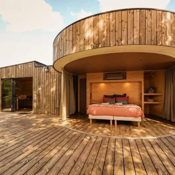 LES 2 CABANES, hotel in Labastide-Gabausse