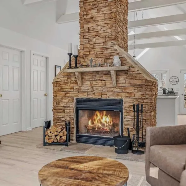 New 3 Bedroom 3 Bath Mountain Retreat, viešbutis mieste Harpers Feris
