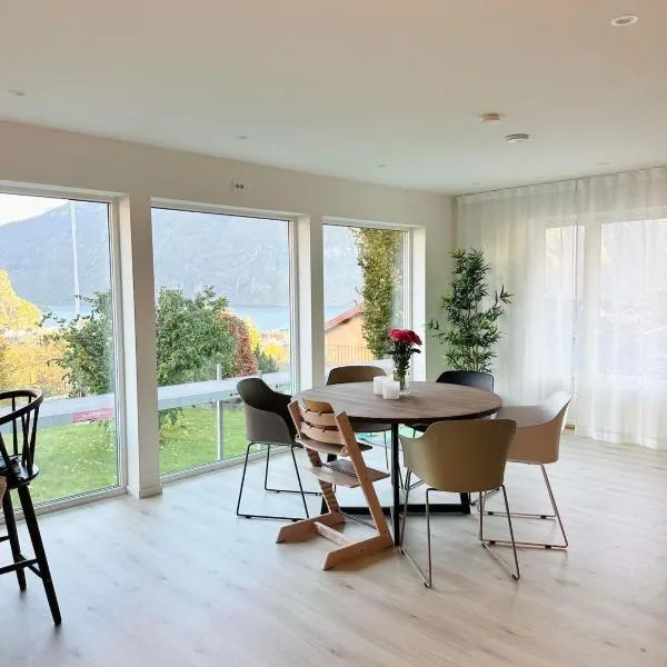 Spacious family house with large patio in Valldal, hotell i Valldal