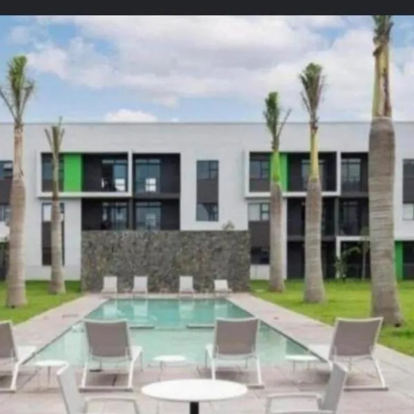 Carter Apartments At Ballito Groves,Compensation的飯店