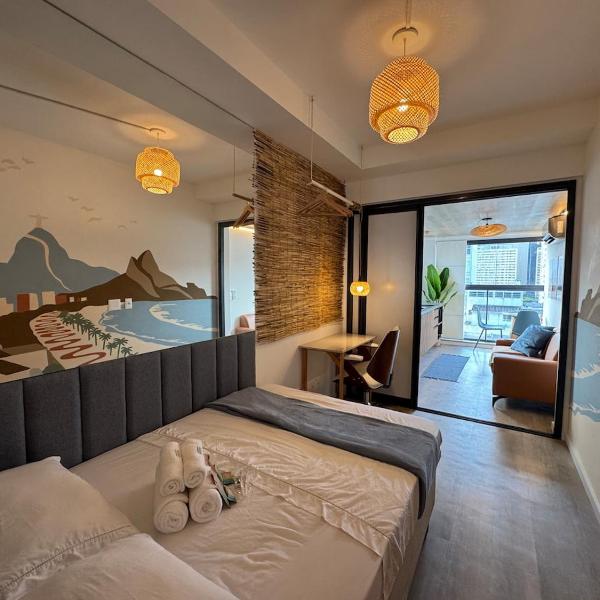 Artsy Ipanema Studio with Rooftop Pool and Beach plus Cristo Views