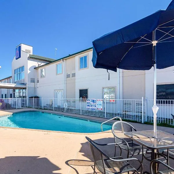 Motel 6-Terrell, TX, hotel in Terrell