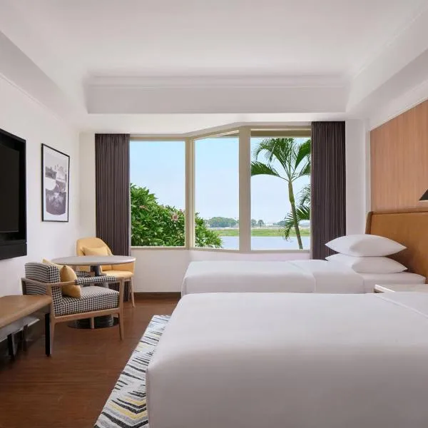 Viesnīca Sheraton Jakarta Soekarno Hatta Airport pilsētā Tangeranga