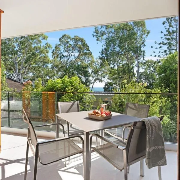 Little Cove Lodge 5 Park Road 24, hotel in Noosa Heads