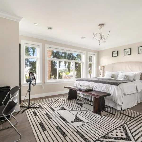 5-Star Luxury and comfortable home, Hotel in New Westminster