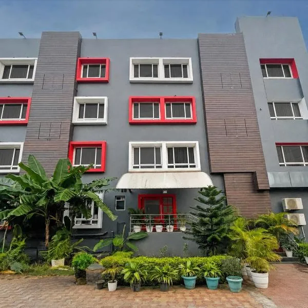 Townhouse Rourkela Railway Junction Formerly Balram Tower، فندق في Rourkela