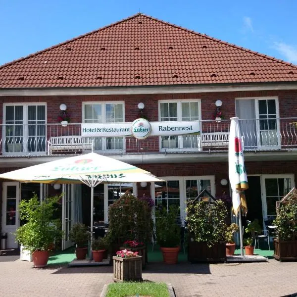 Hotel und Restaurant Rabennest am Schweriner See, hotel in Peckatel