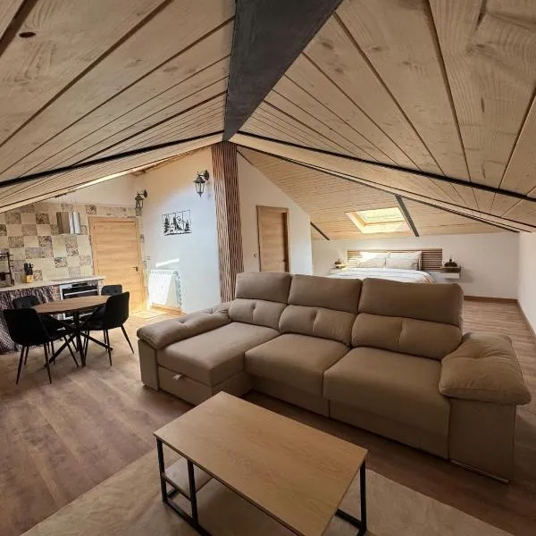 Casa Rural El Llar del Busgosu, хотел в Carabaño