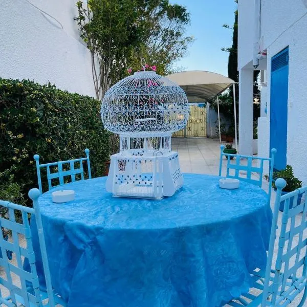 Maison bleue, hotelli kohteessa Dar Salah Bey
