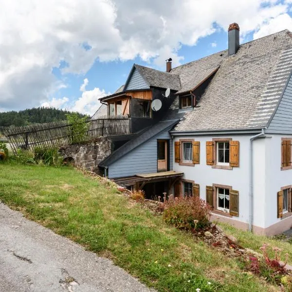 Chambres d'hôtes, Les Combes, hotel en Orbey