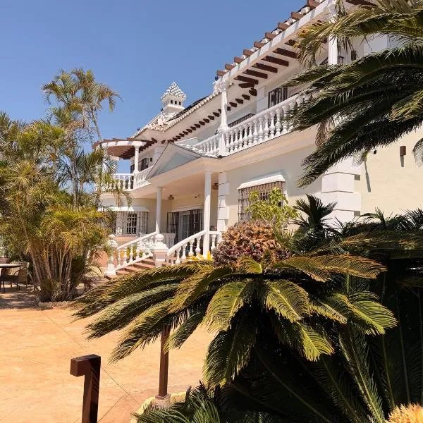 CASABA - Boutique - Torre del Mar, hótel í Torre del Mar