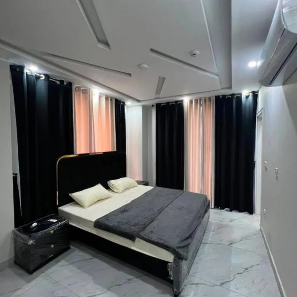 Modern Elite stays in Bahria Town Lahore, hotel in Lahore