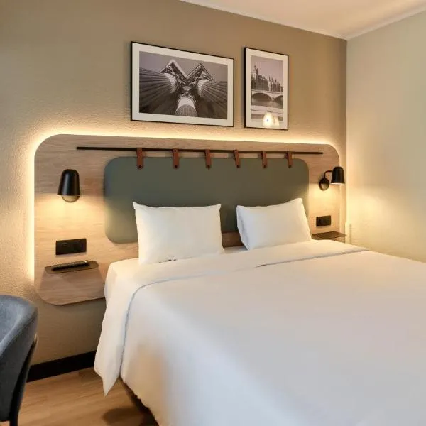 Campanile PRIME - Paris - Porte de Bagnolet、バニョレのホテル