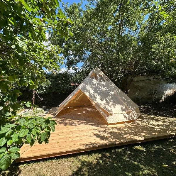 Gemütliche Blockhütte in Wiennähe, hotel a Zöfing