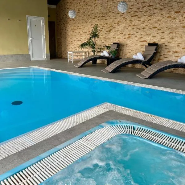 Amálka u Řípu, hotell i Straškov