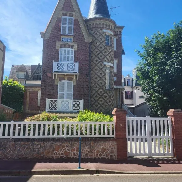 Appartement dans une bâtisse pleine de charme, hotel in Villers-sur-Mer