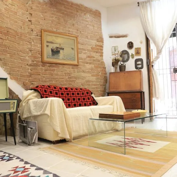 Cagliari में, होटल Domus Alchimia di Via Stretta - Castello