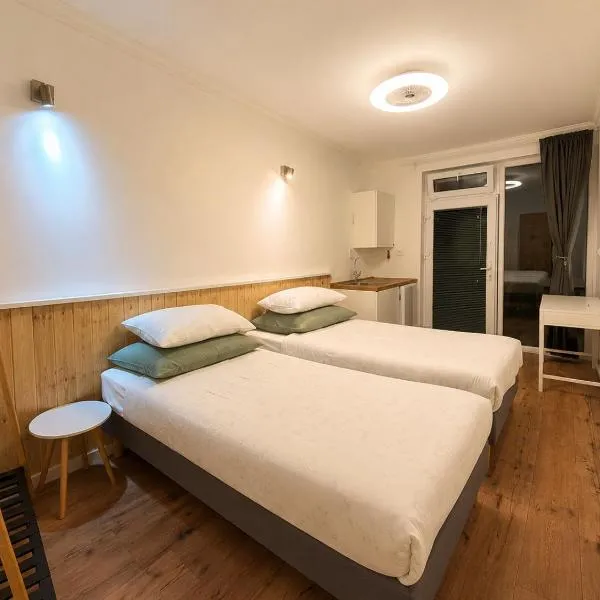 KindStay Suites Prague Airport Apartments, hotel a Tuchoměřice