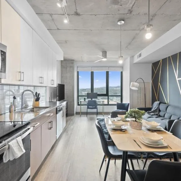 3br 3ba Dreamhouse Condo Downtown 31A, Hotel in Birmingham