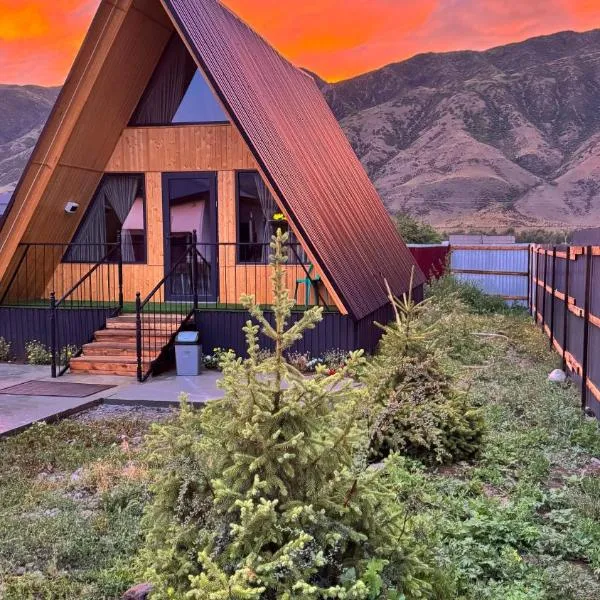 Kolsay A-Frame Yessen, hotel u gradu Saty