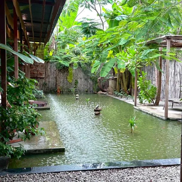 CasaWa Homestay Hue, hotel v destinaci Thôn Trường Giang