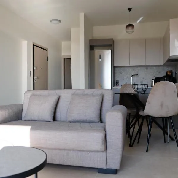 Poseidon 77B Luxury Residences, ξενοδοχείο στο Λουτράκι
