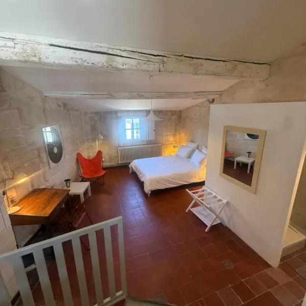 Les chambres de Pierre, hotel en Arlés