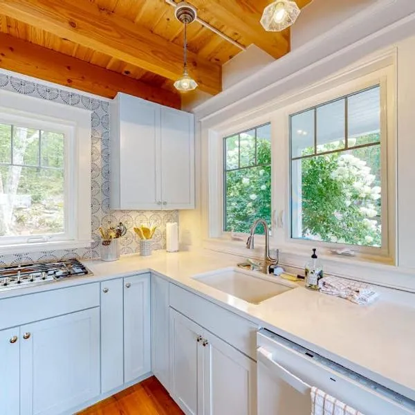 Periwinkle Cottage | Sunny cottage in Westport Island overlooking the river, ξενοδοχείο σε Westport
