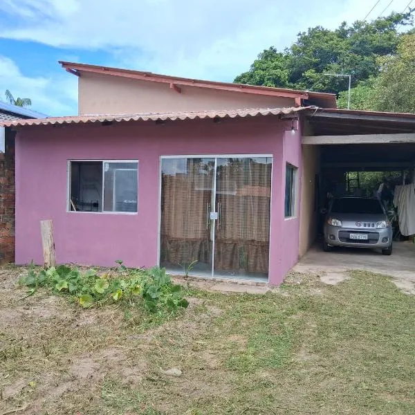 Casa próximo a praia, hotel em Salvaterra