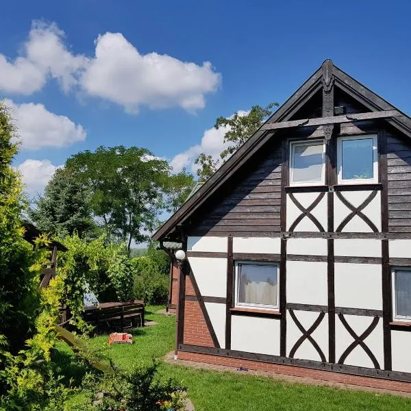 Warmińskie Zacisze - Pokój rodzinny z prywatną łazienką, hotel v mestu Tomaszkowo