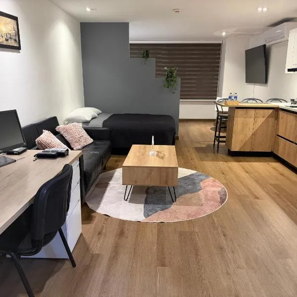 Acogedor Apto a pasos del metro de Medellín zona centro, hotel in Medellín