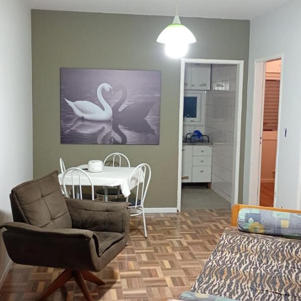 Apartamento central bem localizado - Foto 4