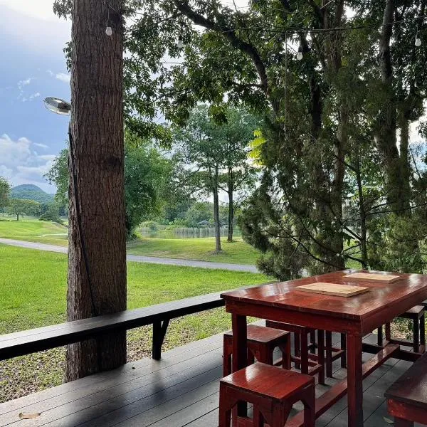 Golf View Suite Private Apartment Khao Yai, hotel in Ban Khanong Phra Klang (1)