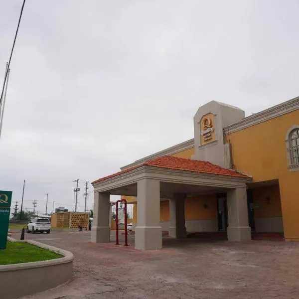 Quality Inn Piedras Negras、ピエドラス・ネグラスのホテル